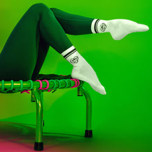 Cargar imagen en el visor de la galería, Reto Enciende + Trampolín JumpSport® 350 PRO Matcha Pink 🍵🌸