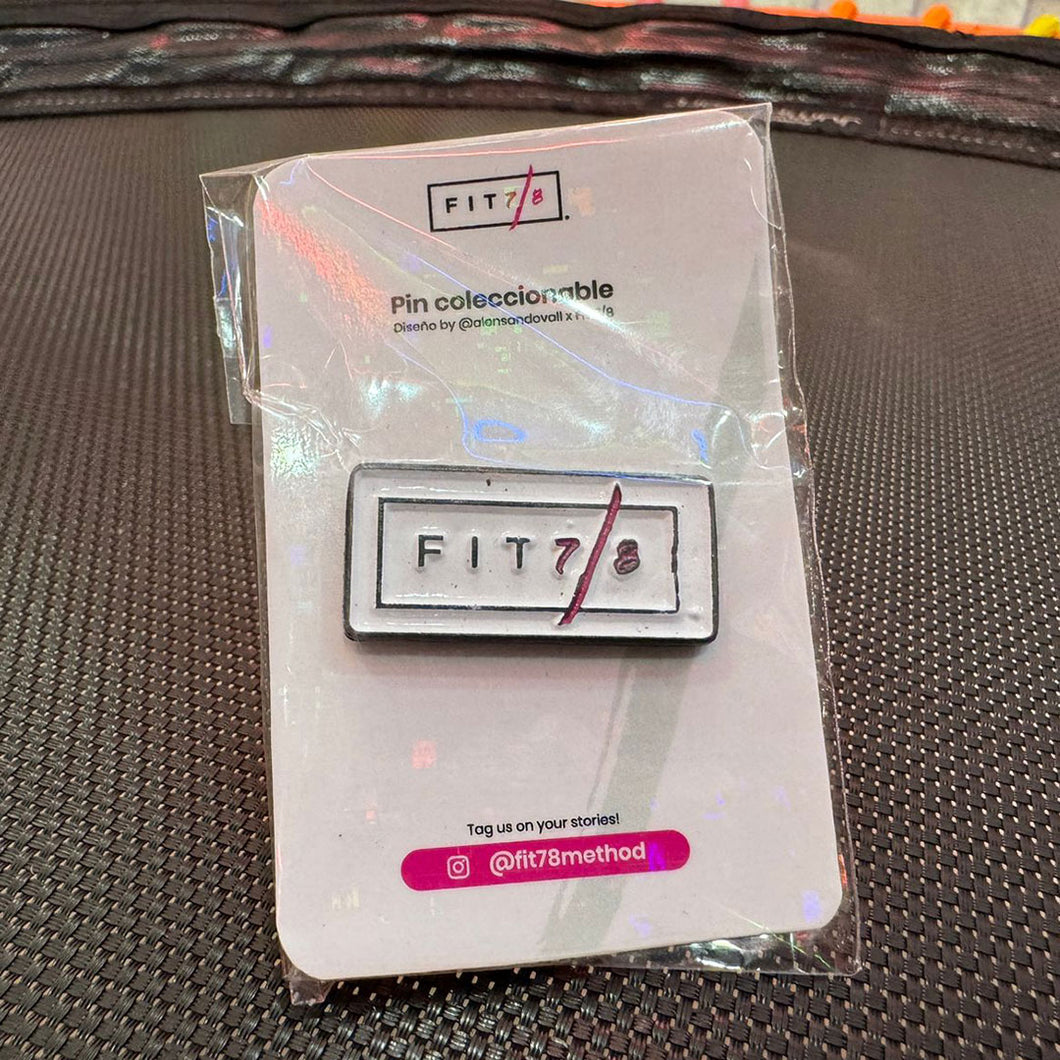 FIT 7/8® | Pin Coleccionable
